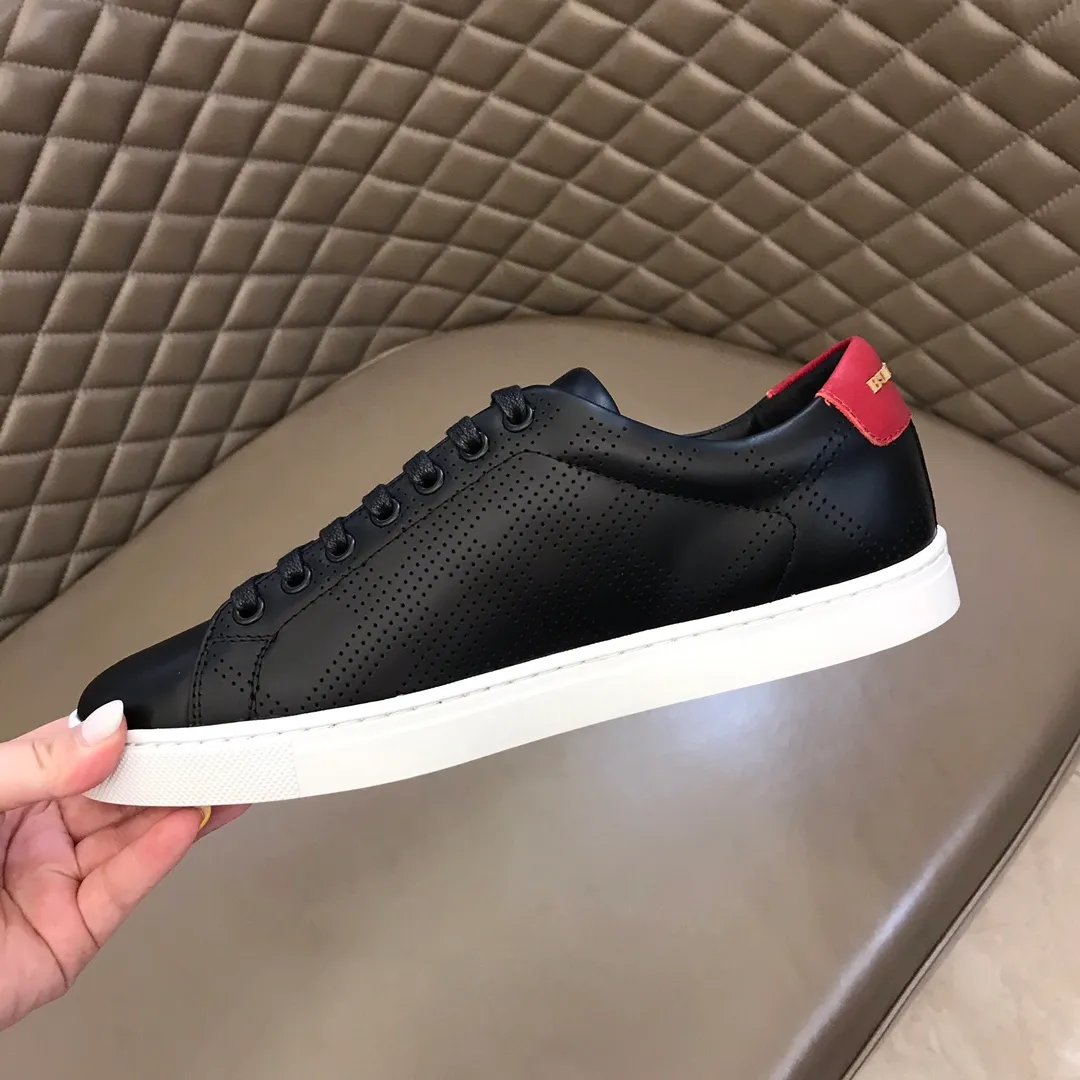 p380 ▫️B Home🆕Original boutique, classic plaid men's casual sneakers, made of selected calfskin, 100% original Burberry special fabrics! The rear KPU puncture method is decorated with the Burberry three-dimensional logo and the original outsole! 38/45